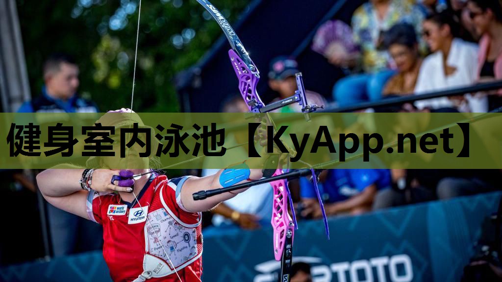 健身室内泳池